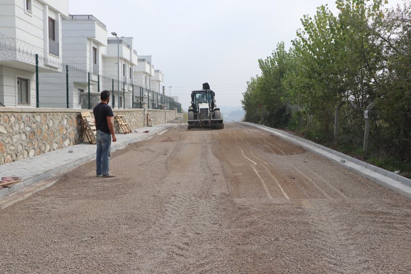 14 MAHALLEDE ARALIKSIZ ÇALIŞMALAR SÜRÜYOR