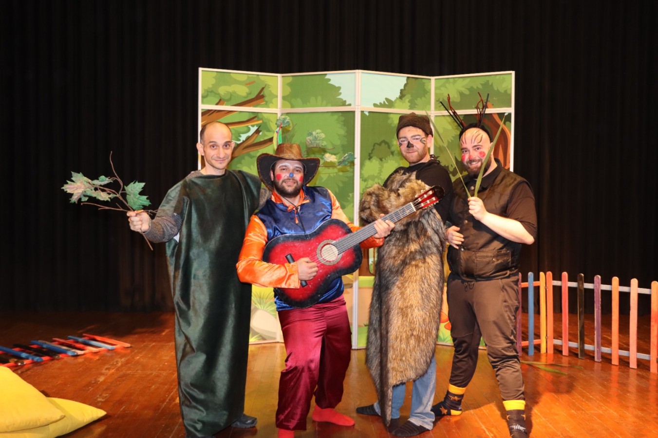   “AĞUSTOS BÖCEĞİ İLE KARINCA” ÇOCUK OYUNU BÜYÜK İLGİ GÖRDÜ   