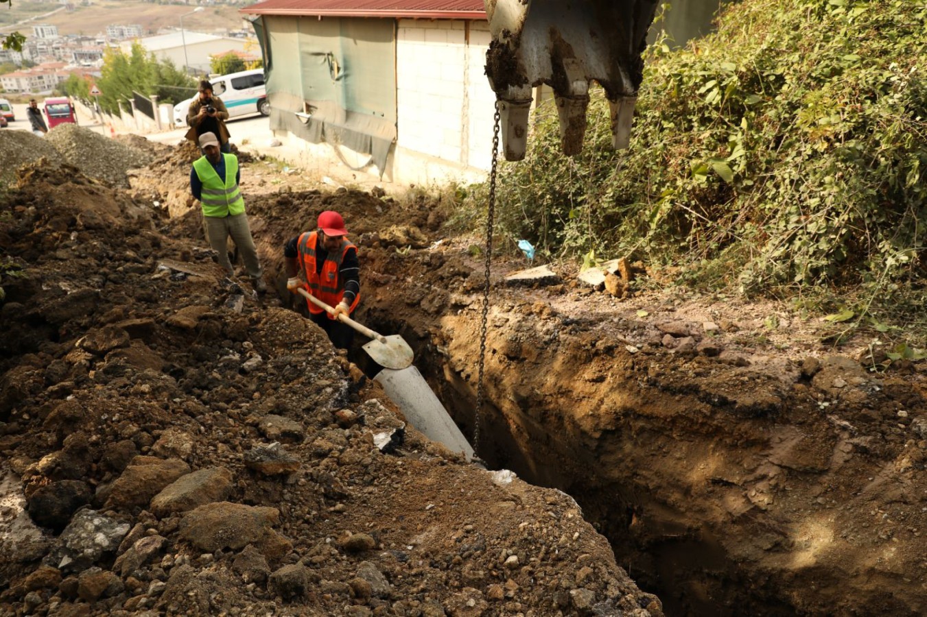 ALTYAPI ÇALIŞMALARI MUSTAFAKEMALPAŞA MAHALLESİNDE DEVAM EDİYOR