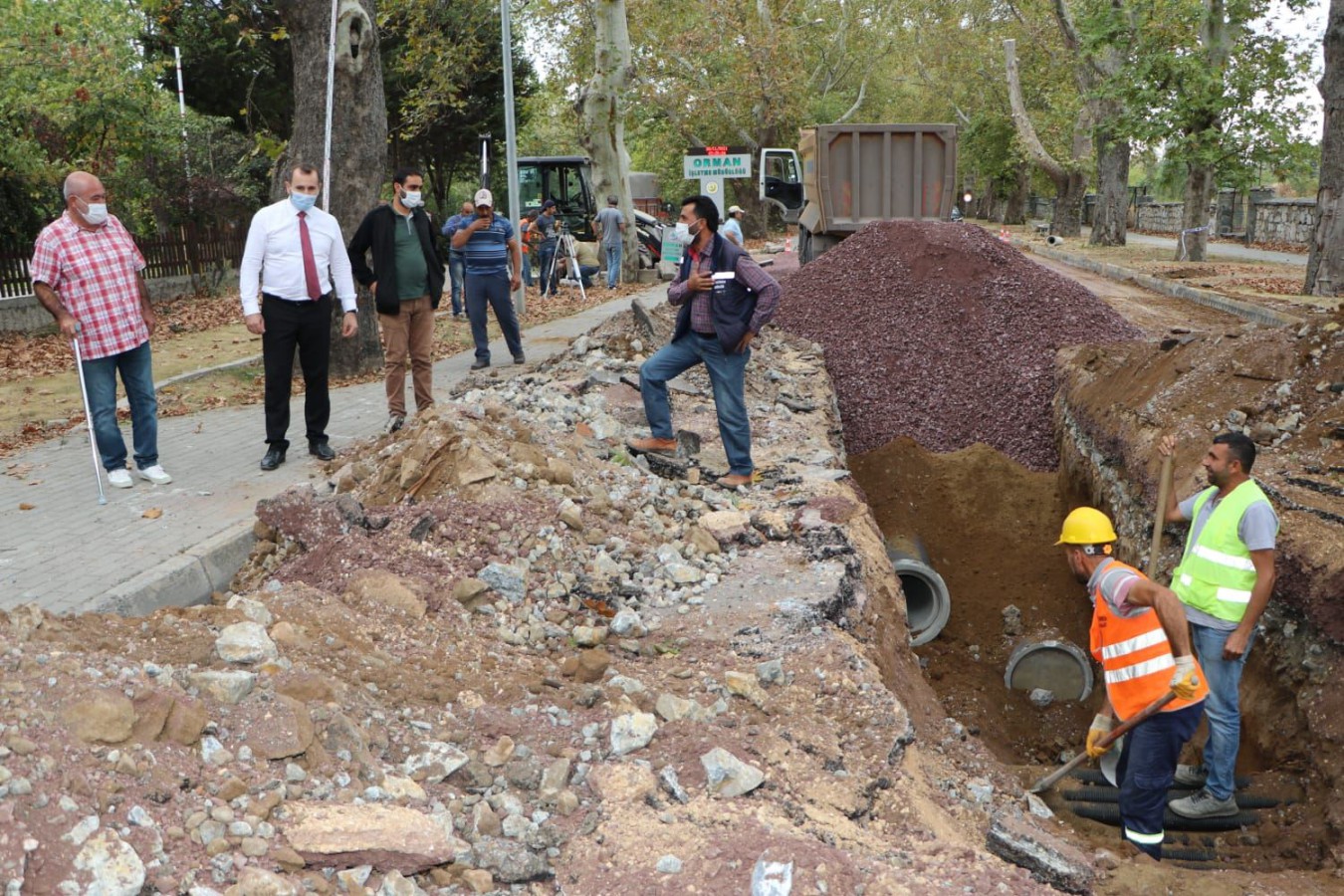 ALTYAPISI VE ASFALTI GÜZEL BİR İLDE YAŞAMAK HERKESİN HAKKI