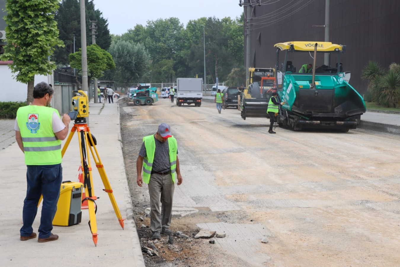 ASFALTLAMA ÖNCESİ FREZE ÇALIŞMALARI YAPILIYOR