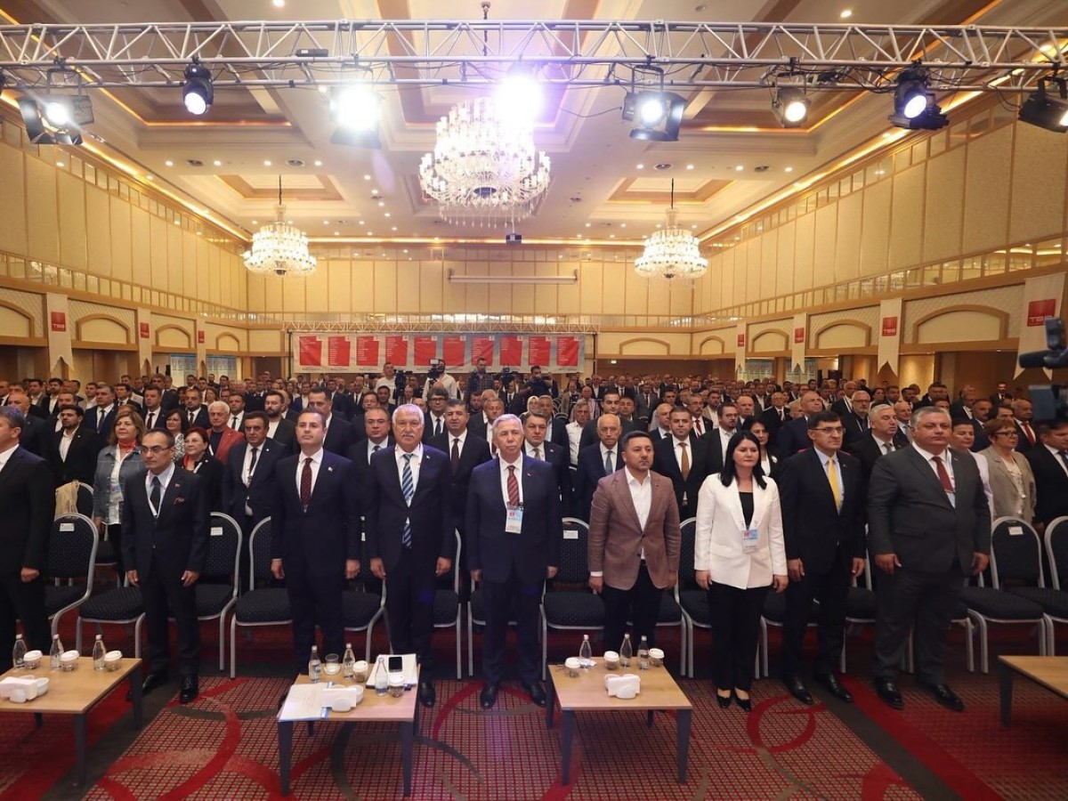 BAŞKAN GÜREL, TÜRKİYE BELEDİYELER BİRLİĞİ MECLİS TOPLANTISINA KATILDI