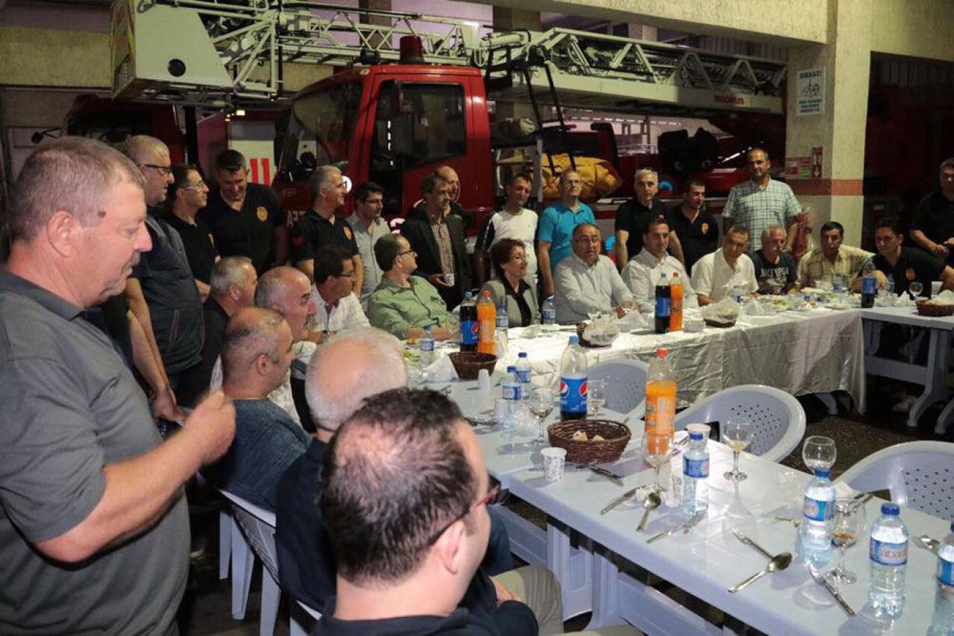 BAŞKAN SALMAN İTFAİYE PERSONELLERİ İLE BULUŞTU