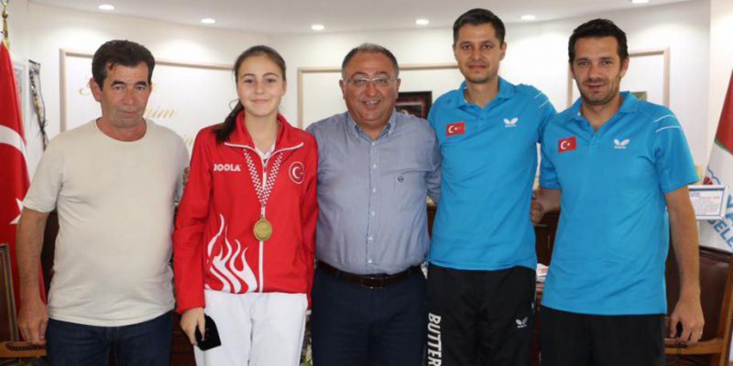 BAŞKAN SALMAN, “SPOR KULÜBÜMÜZ VE SPORCULARIMIZ ADINDAN SIKÇA SÖZ ETTİRİR DURUMA GELDİ”