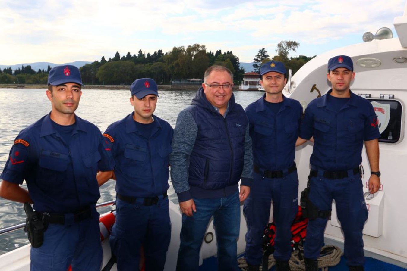 BAŞKAN SALMAN YALOVA’YI DENİZDEN GÖZLEMLEDİ