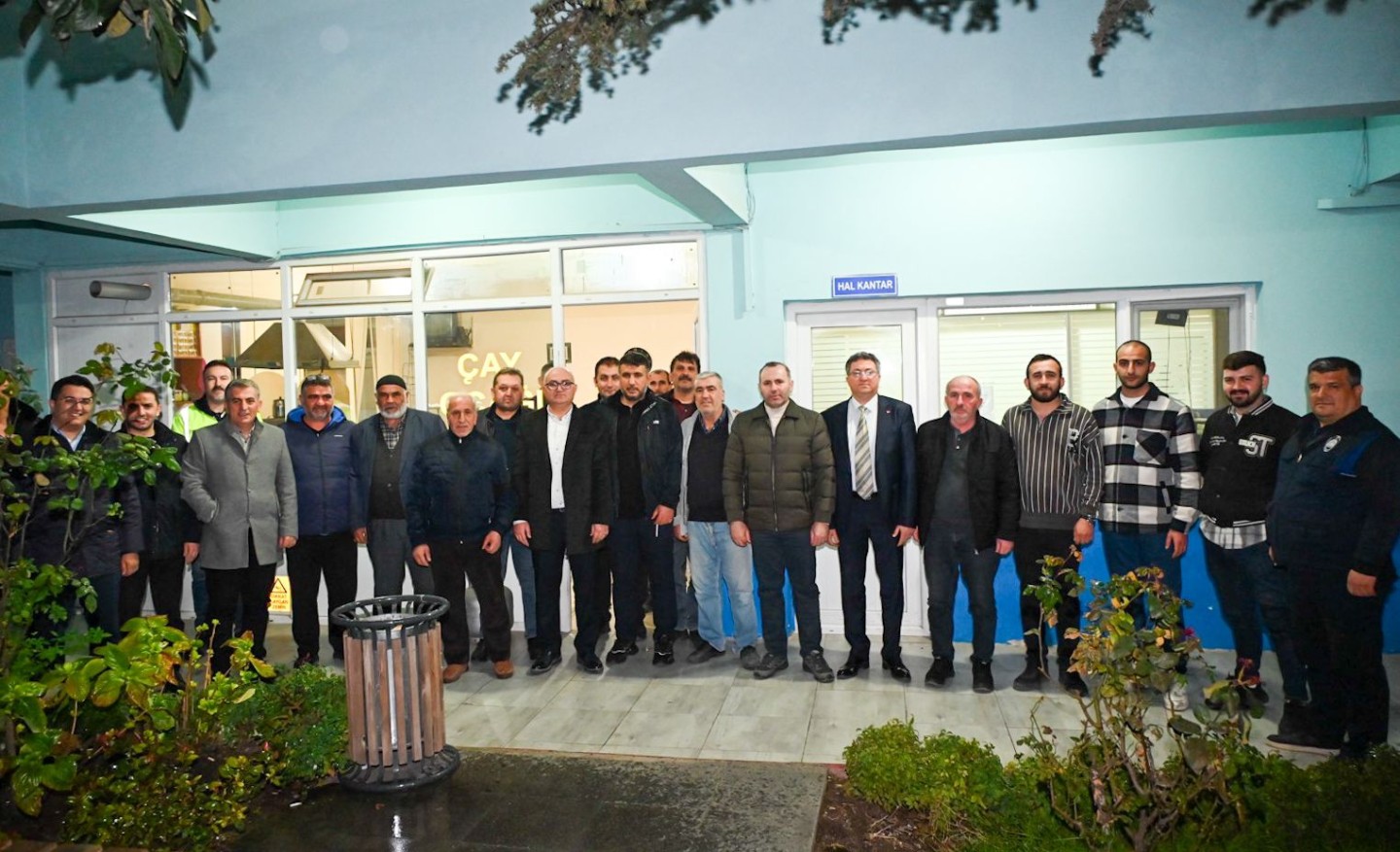 BAŞKAN TUTUK RAMAZAN’IN BEREKETİNİ PAYLAŞMAYA DEVAM EDİYOR