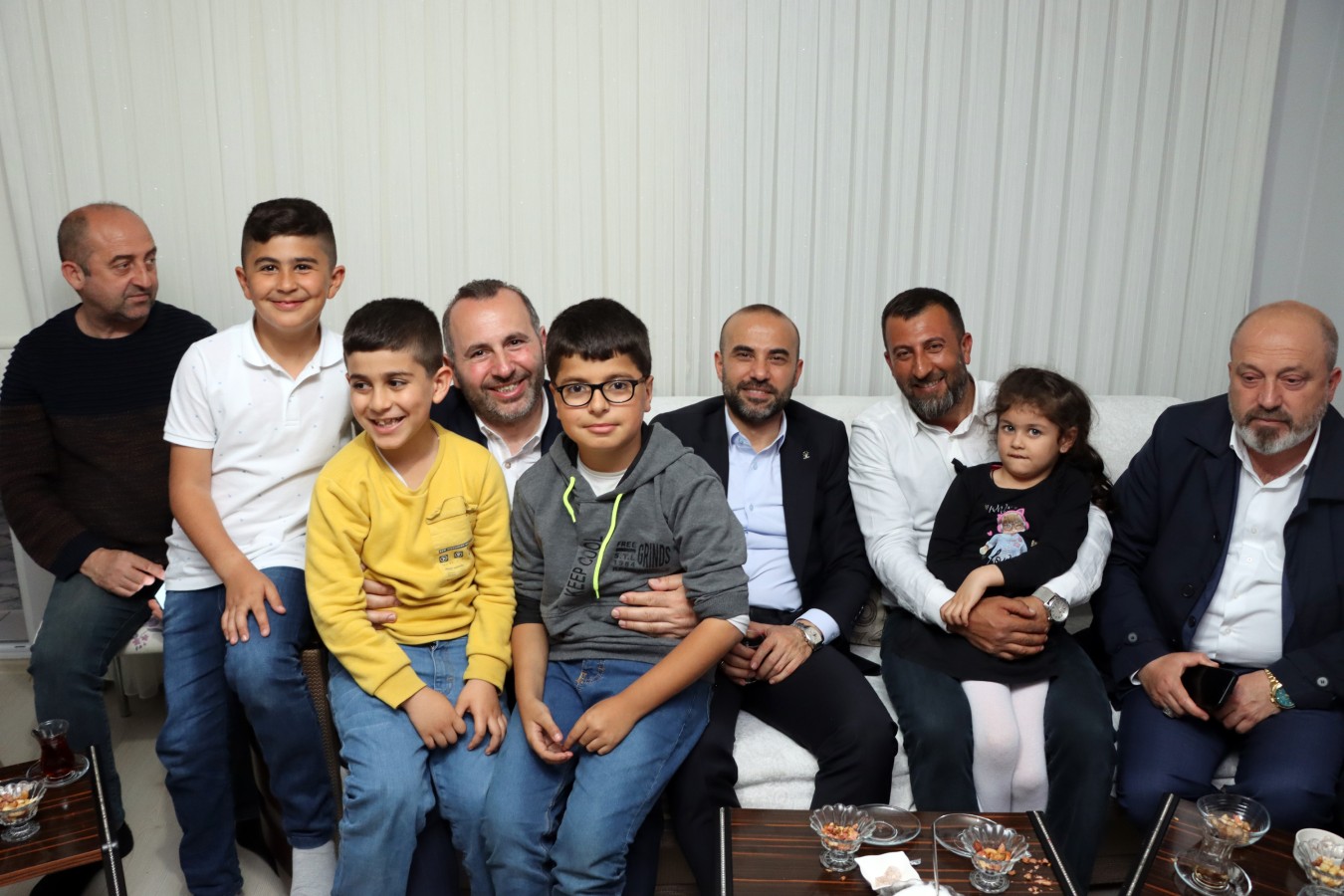 BAŞKAN TUTUK'TAN EV ZİYARETLERİ