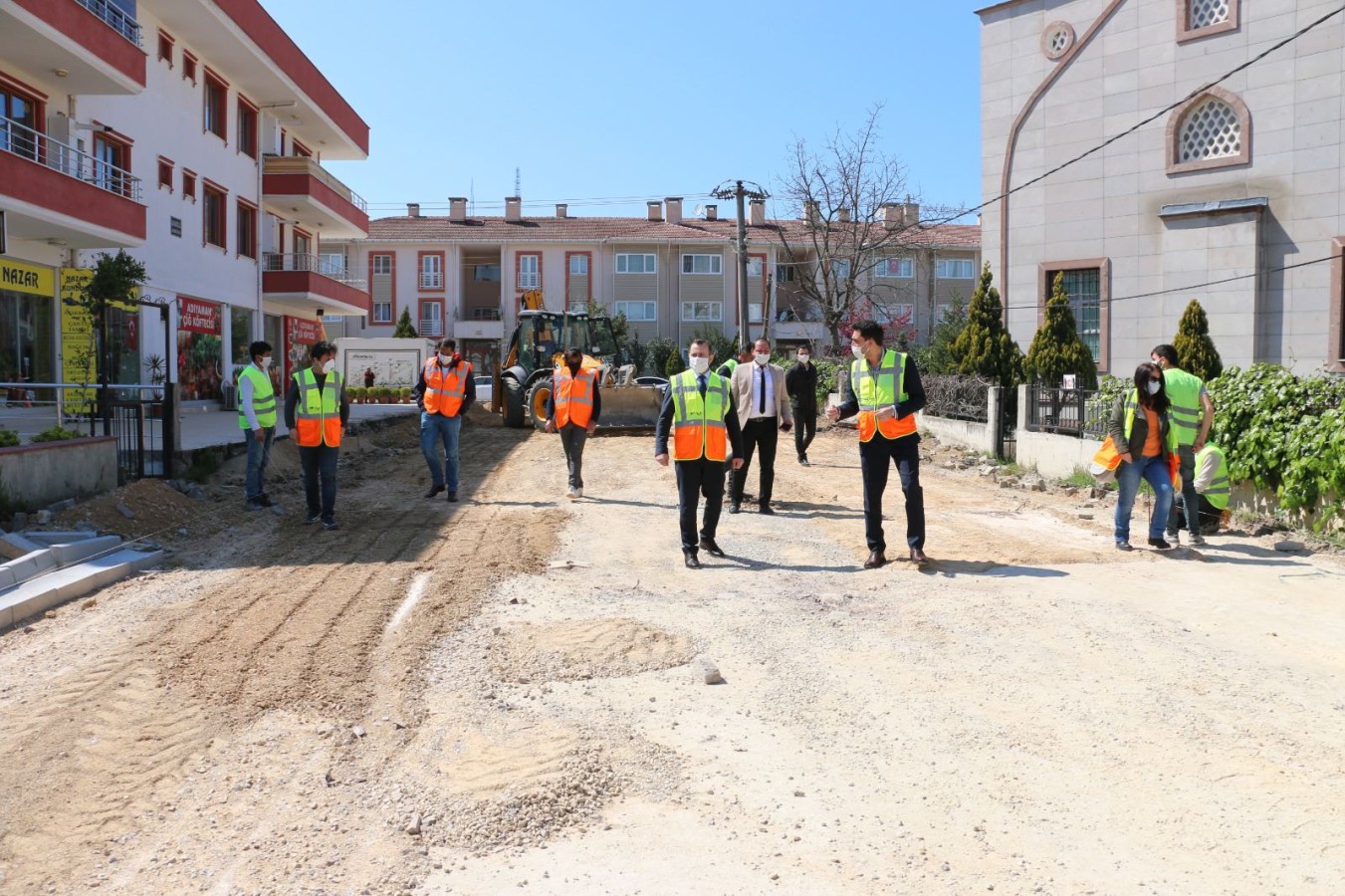 BAŞKAN V. TUTUK KERVAN VE 24. SOKAKTAKİ ÇALIŞMALARI İNCELEDİ