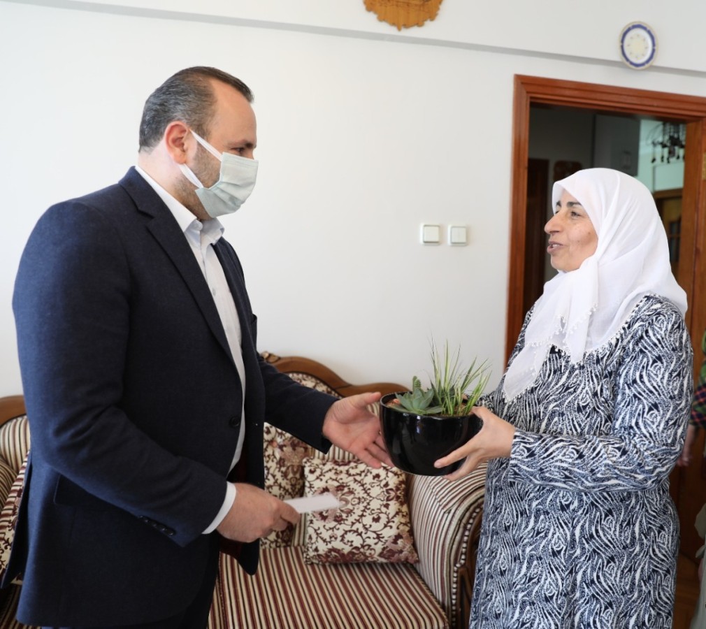 BAŞKAN VEKİLİ TUTUK “BAŞ TACI ANNELERİMİZİN GÜNÜ KUTLU OLSUN”