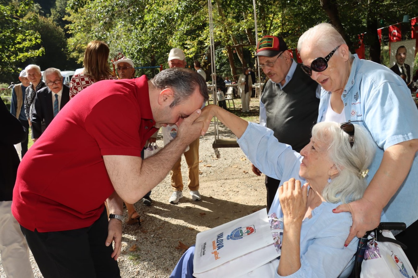 BAŞKAN VEKİLİ TUTUK, “HER ZAMAN YANINIZDAYIZ”