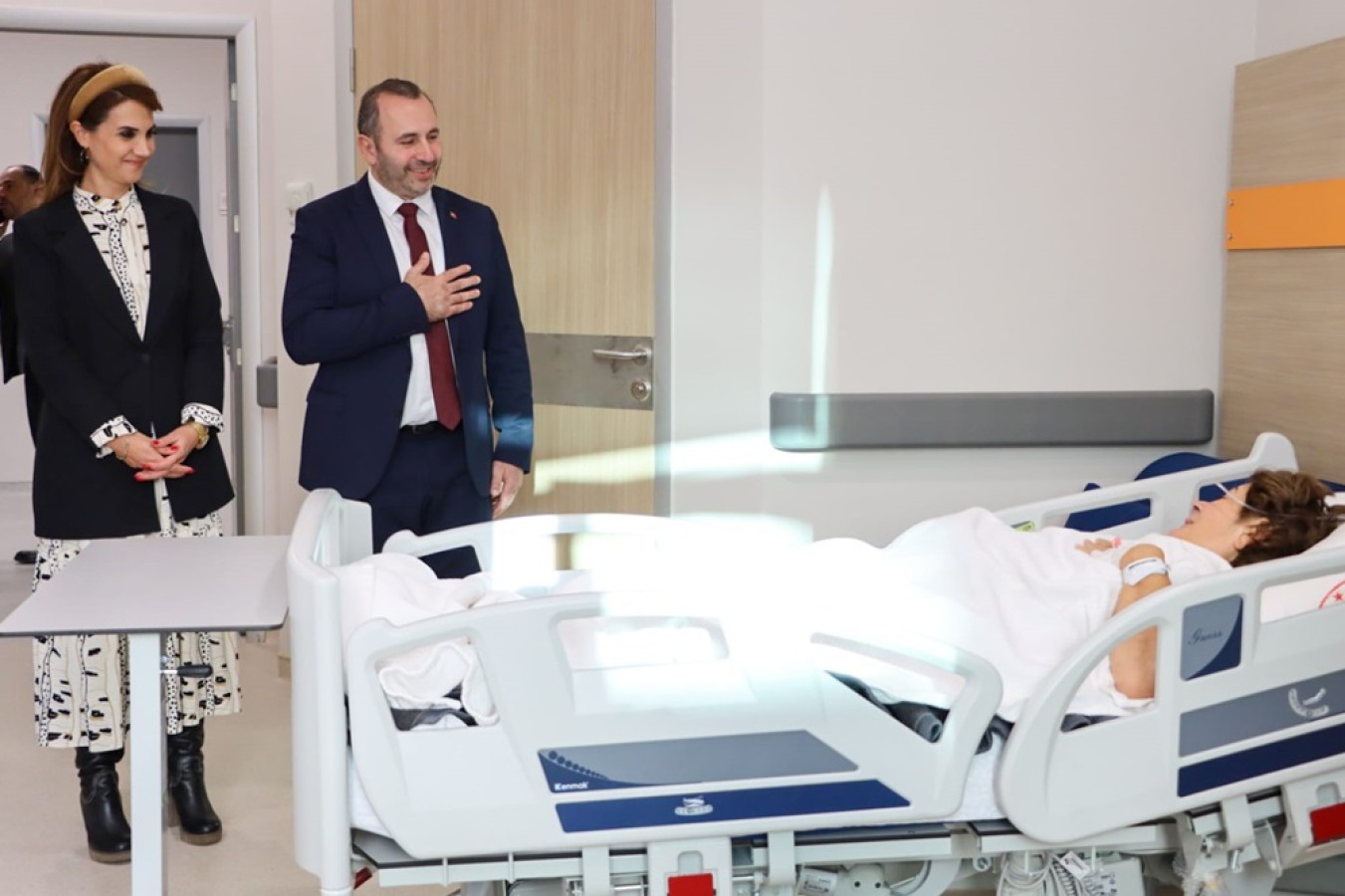 BAŞKAN VEKİLİ TUTUK’DAN HASTALARA ZİYARET