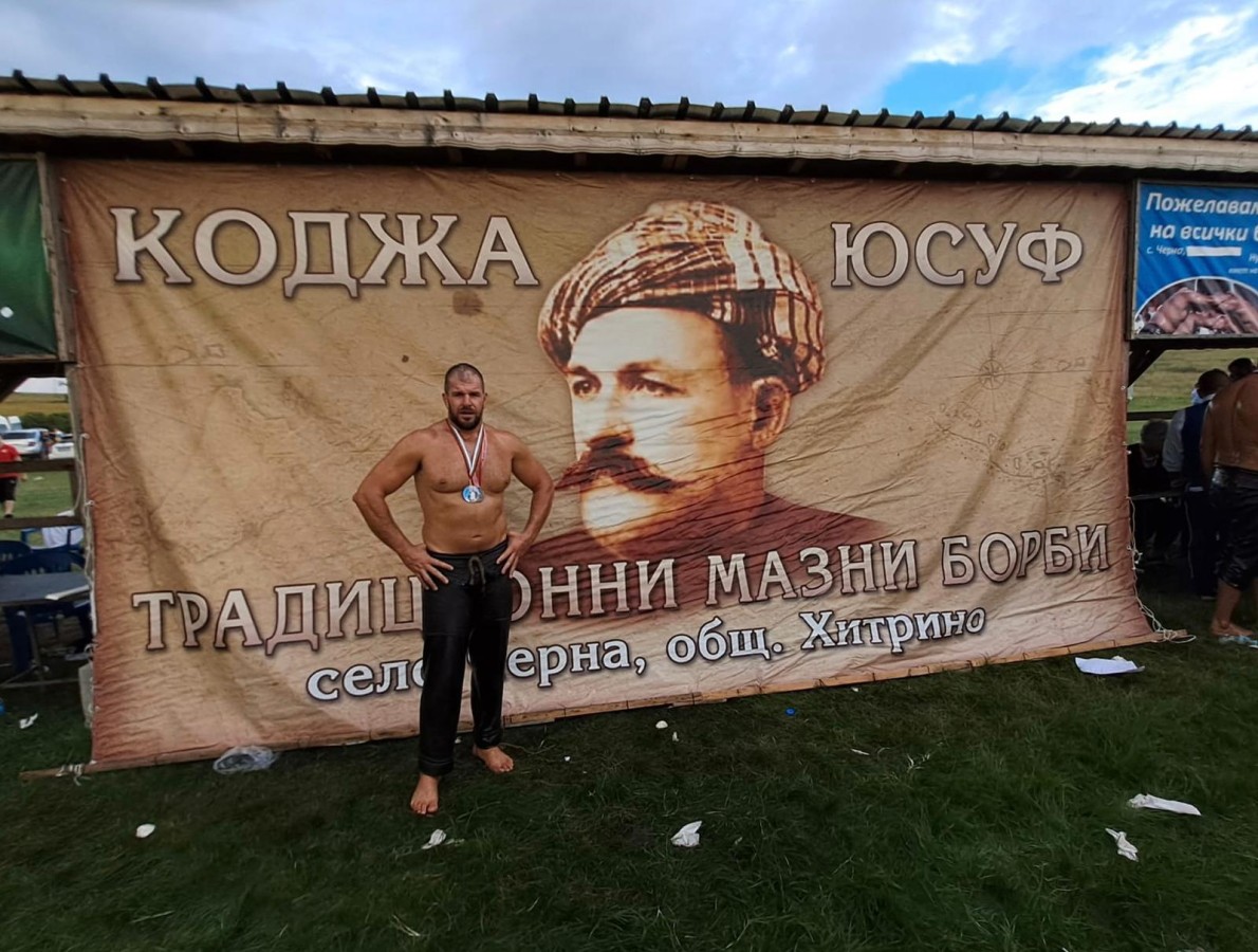 BAŞPEVLİVAN TURGUT YALOVA’YI BULGARİSTAN’DA TEMSİL ETTİ