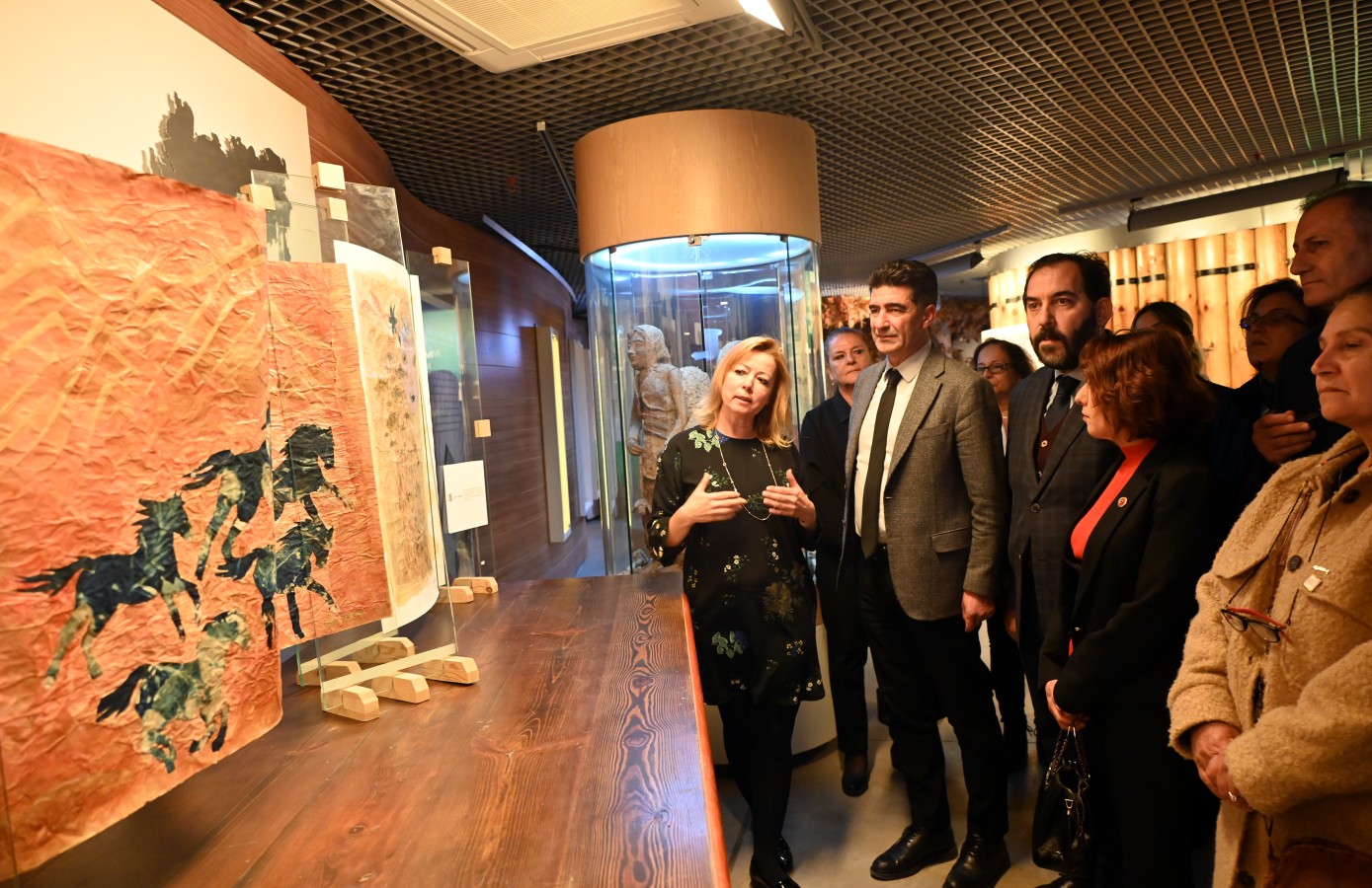 ‘BİZ DOĞAYIZ’ SERGİSİ SANATSEVERLERLE BULUŞTU