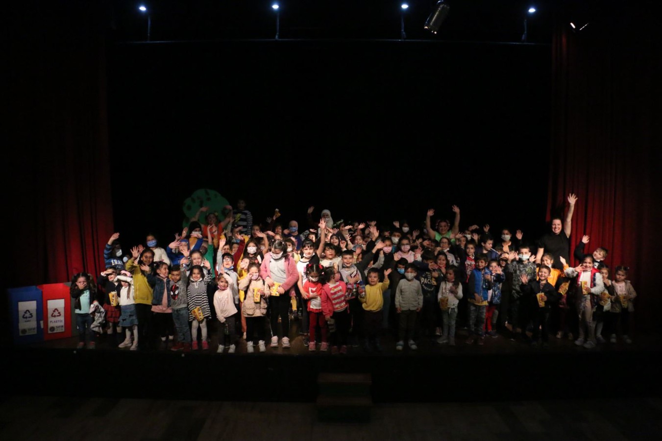 ÇOCUK ETKİNLİKLERİ RENKLİ GEÇİYOR