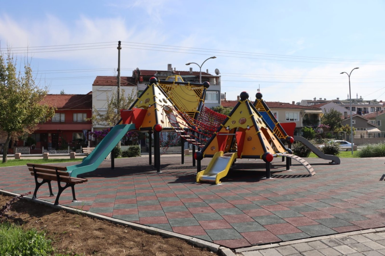 ÇOCUK PARKLARINA HER GEÇEN GÜN YENİLERİ EKLENİYOR