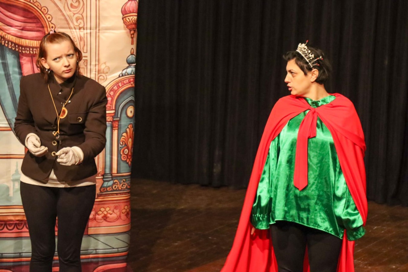 ÇOCUKLAR İÇİN İKİ OYUN SAHNELENDİ