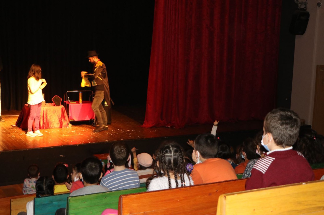 ÇOCUKLAR YALOVA BELEDİYESİ ETKİNLİKLERİYLE EĞLENİYOR