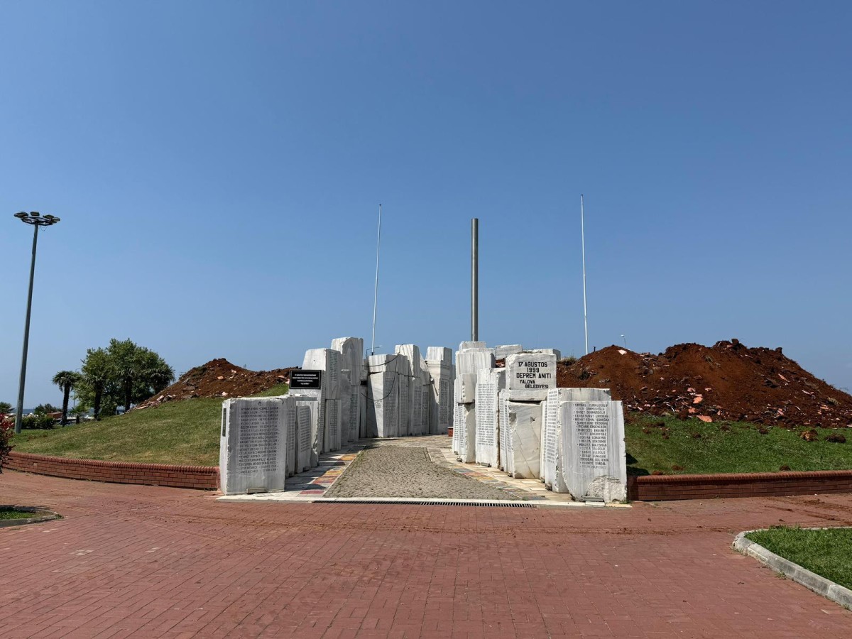 DEPREM ANITI'NDA BAKIM VE ONARIM ÇALIŞMALARI TAMAMLANDI