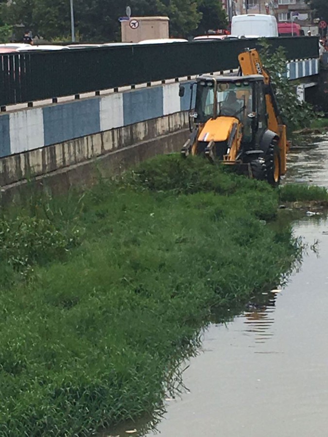 DERE TEMİZLİKLERİ TAM GAZ