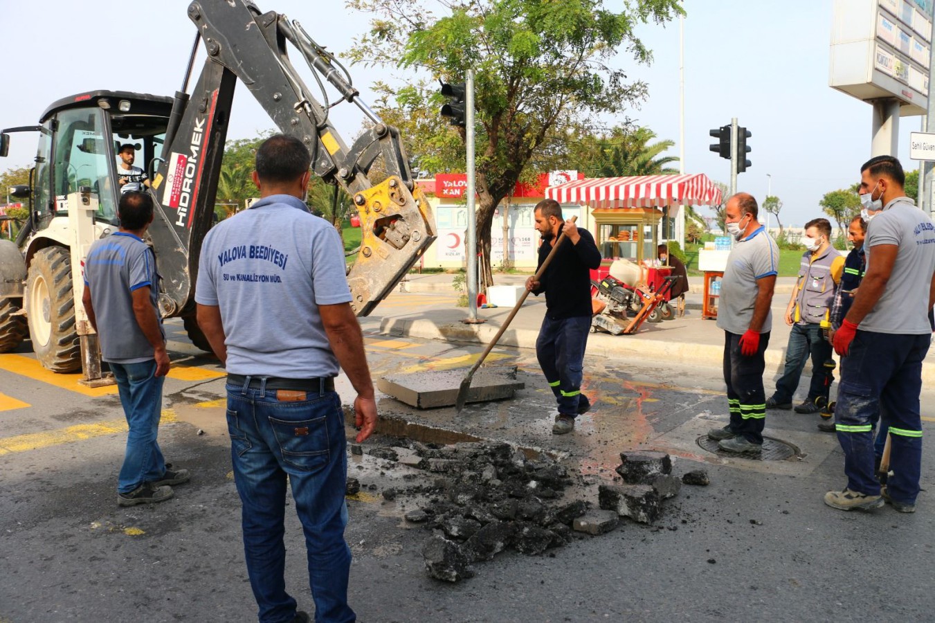 DOĞAN SOKAĞIN SIKINTISI GİDERİLİYOR