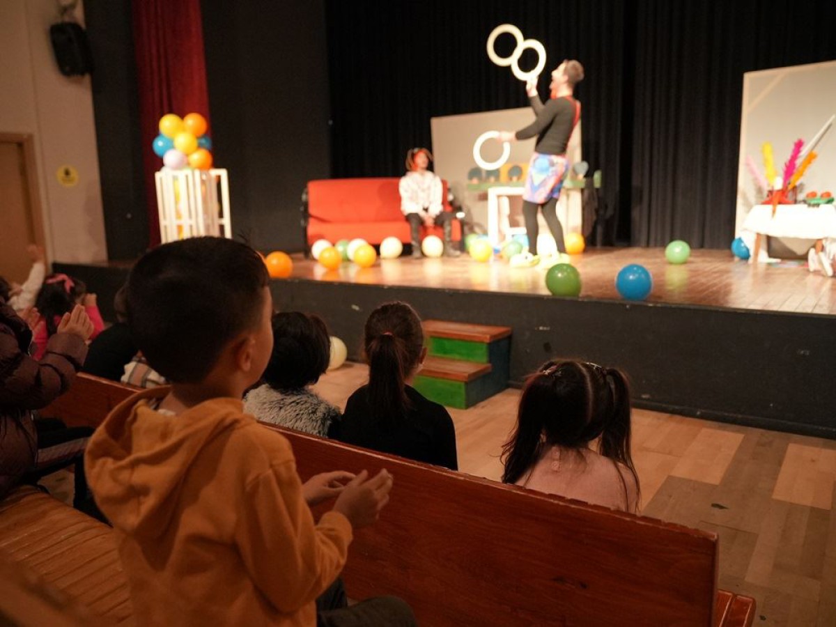 ELİF’İN SİHİRLİ DÜNYASI İSİMLİ ÇOCUK OYUNU SAHNELENDİ