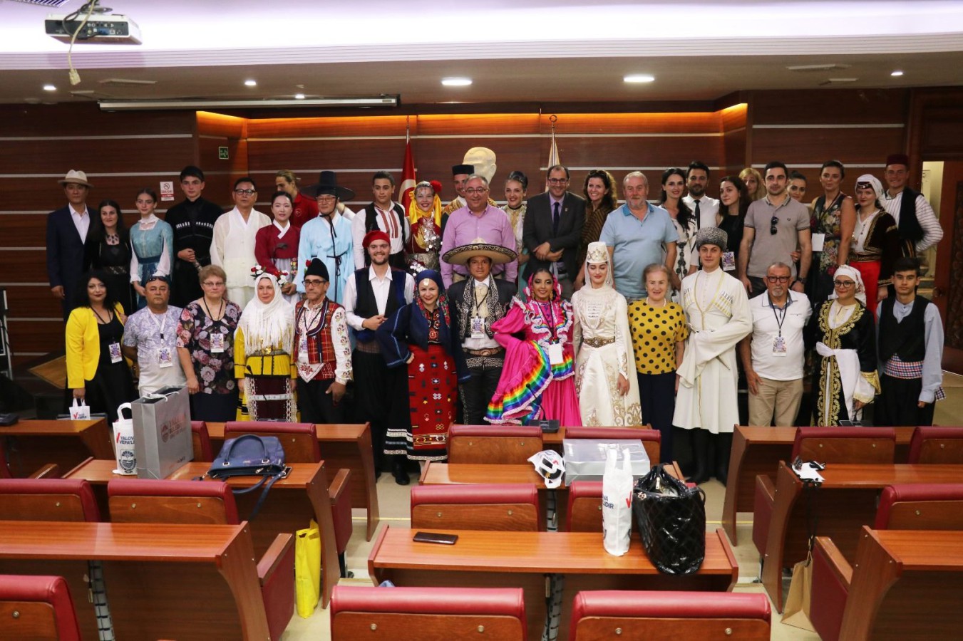 FESTİVAL EKİPLERİ BAŞKAN SALMAN’I ZİYARET ETTİ