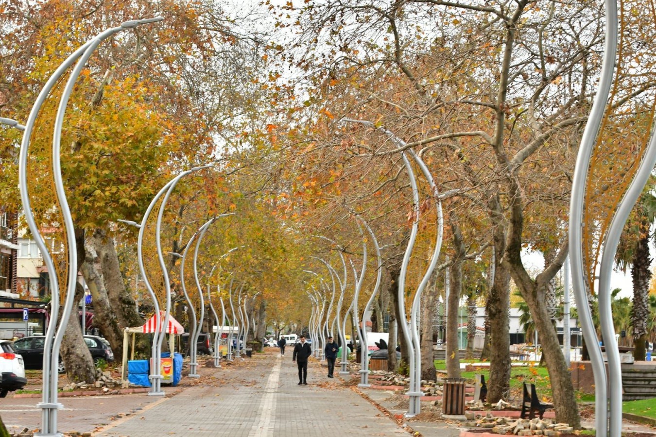 GAZİPAŞA 2.KISIMDA AYDINLATMA ÇALIŞMALARI BAŞLADI