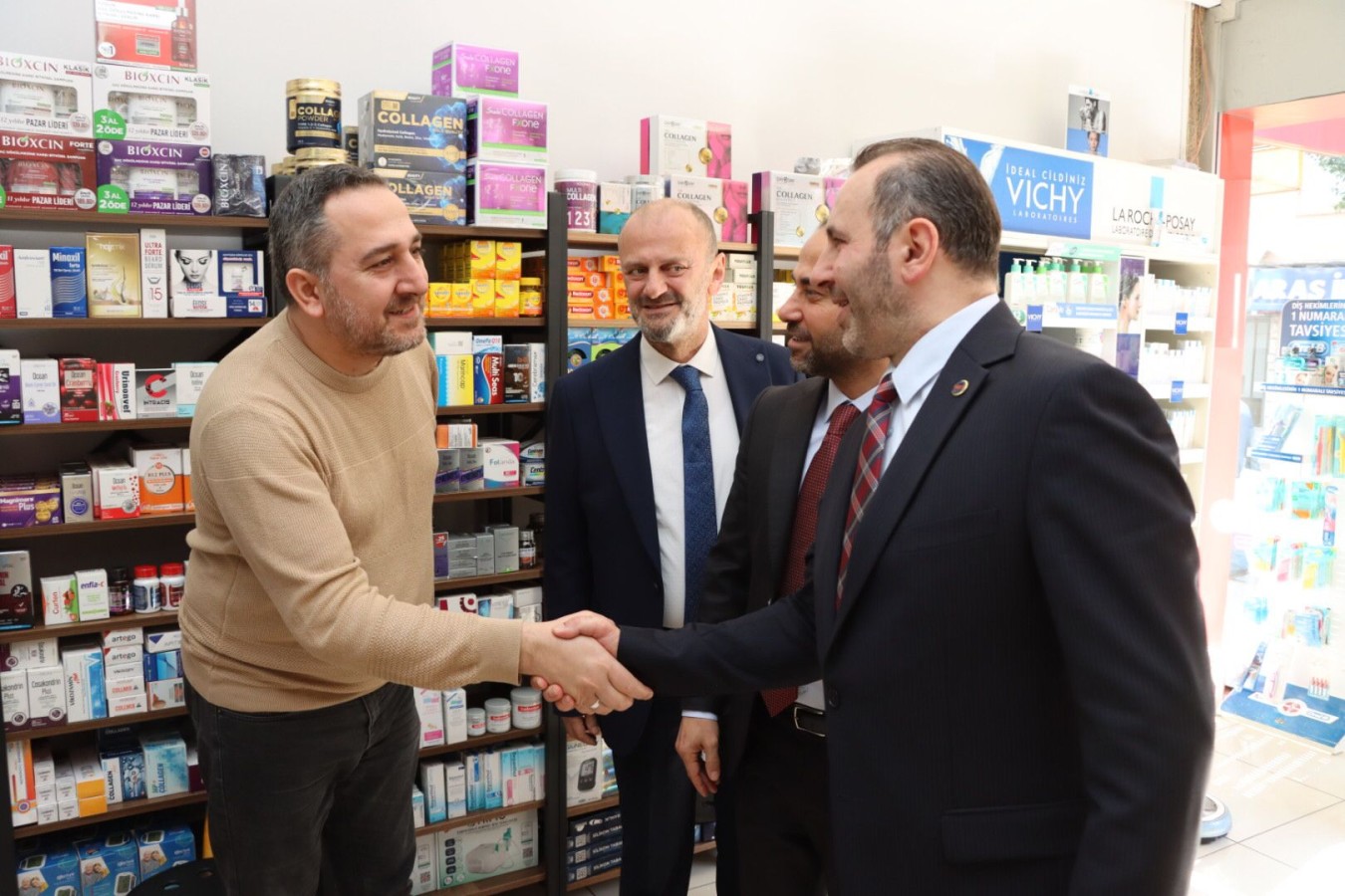 GÖNÜLDEN ZİYARETLER DEVAM EDİYOR