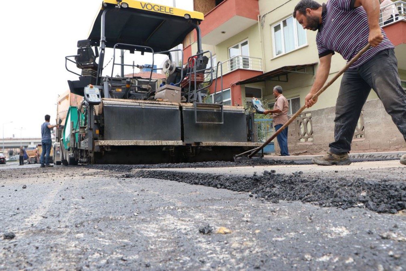 GOP CADDESİ ASFALTLAMA ÇALIŞMALARI TAMAMLANIYOR