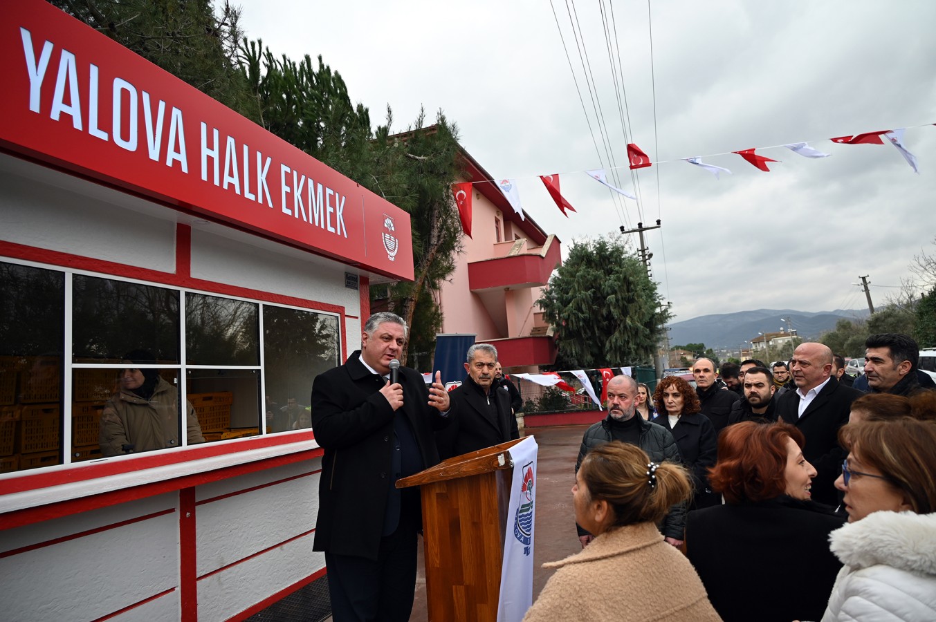HALK EKMEK'İN YENİ SATIŞ NOKTALARI HİZMETE AÇILDI