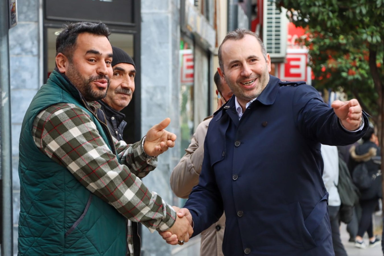 HALKLA İÇ İÇE HALKIN İÇİNDE