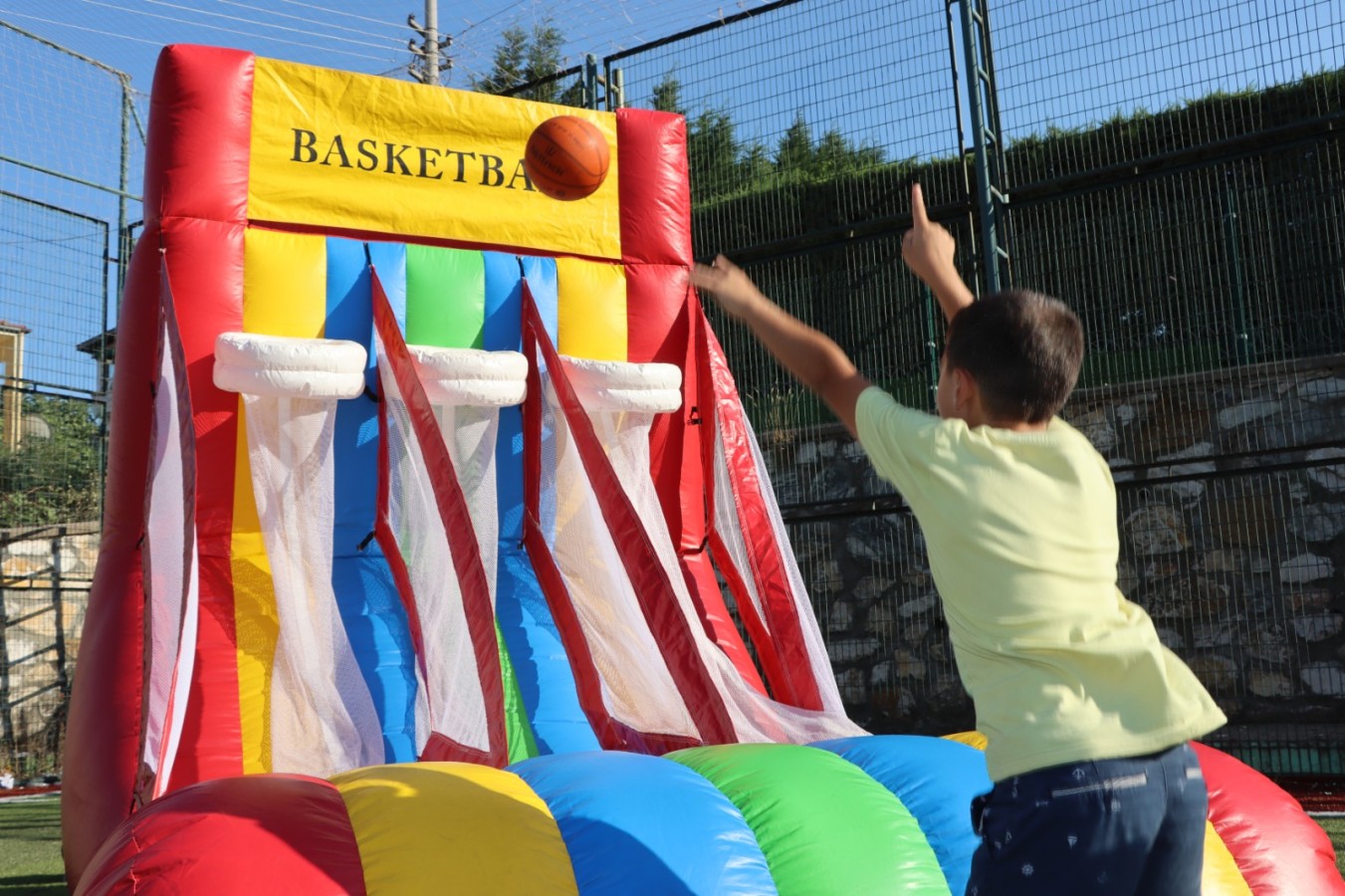 HAYDİ ÇOCUKLAR 23 NİSAN ŞENLİĞİNE!