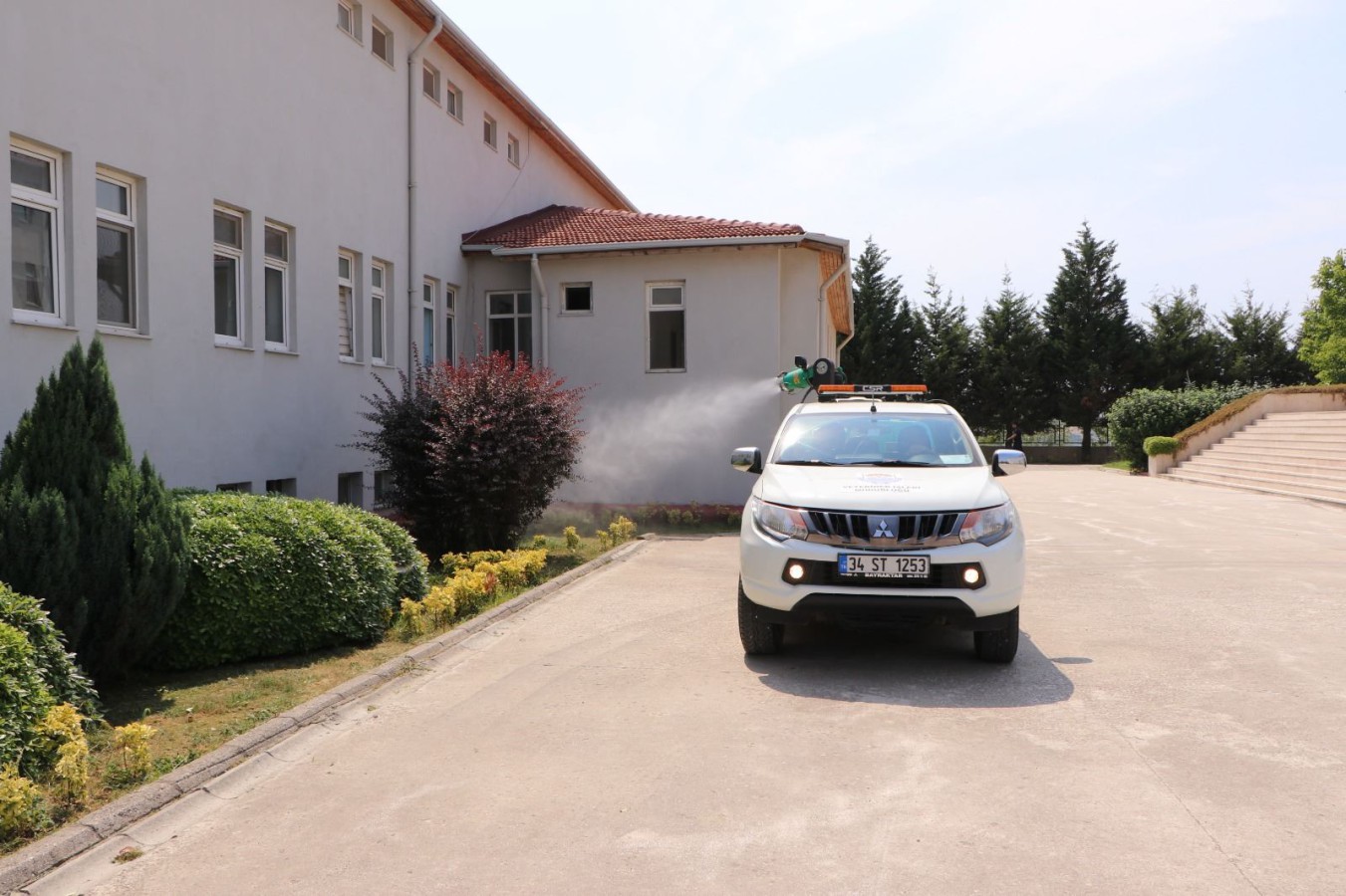 İLAÇLAMA ÇALIŞMALARI ARALIKSIZ SÜRDÜRÜLÜYOR