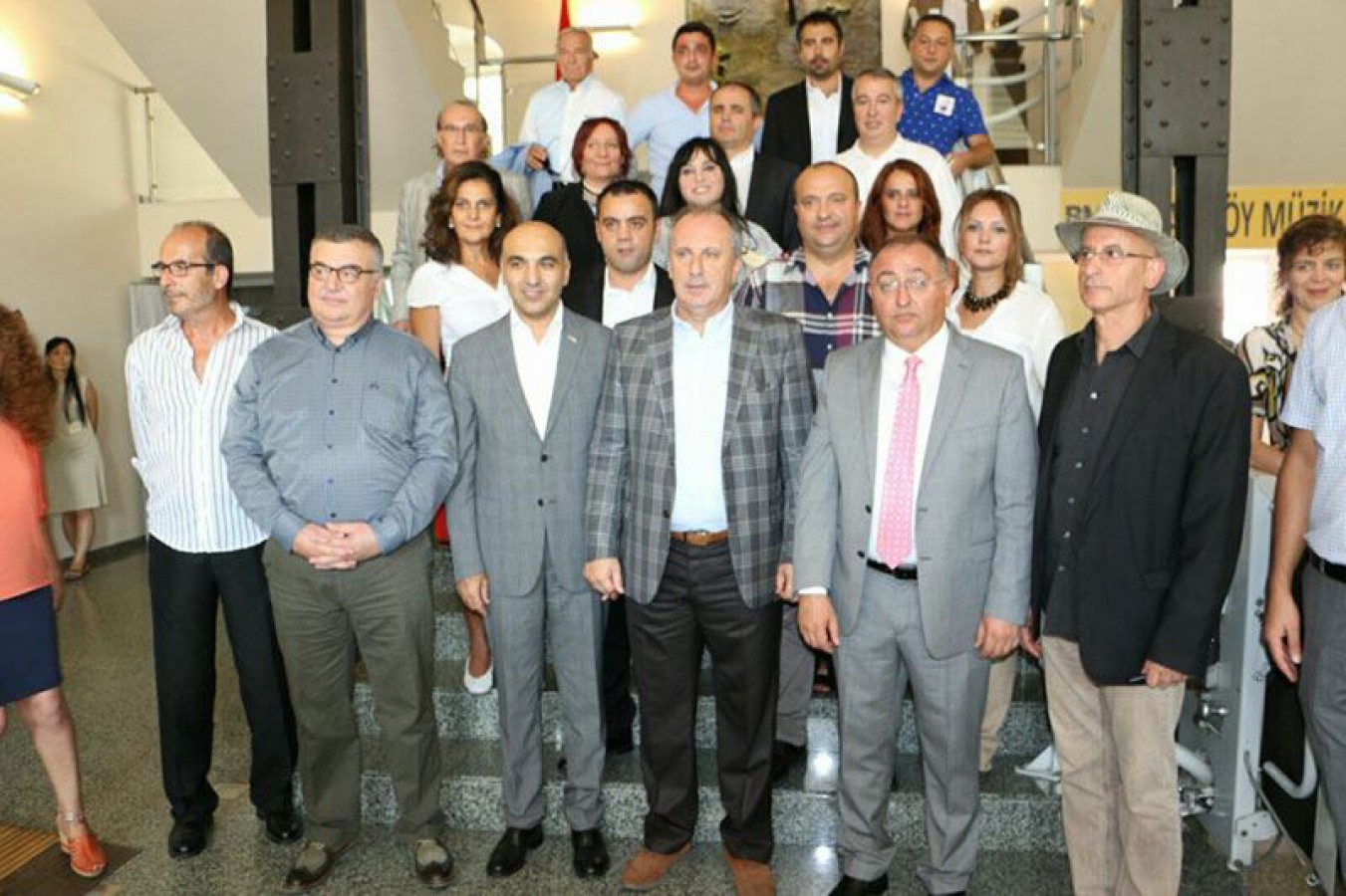 İlk Sergi Bakırköy’de Açıldı