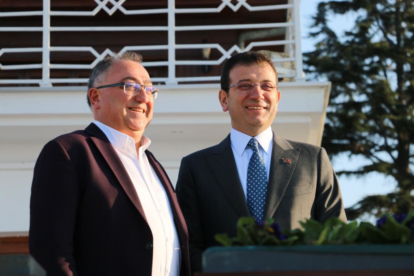 İMAMOĞLU’NDAN BAŞKAN SALMAN’A SÜRPRİZ ZİYARET