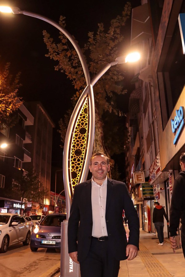 İSTANBUL CADDESİNDE AYDINLATMA TESTİ YAPILDI