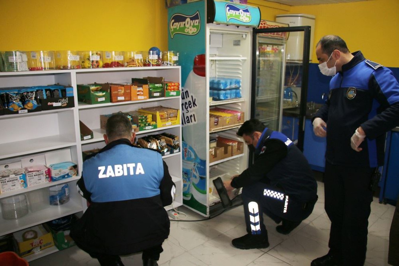 KANTİNLERE SIKI DENETİM YAPILDI