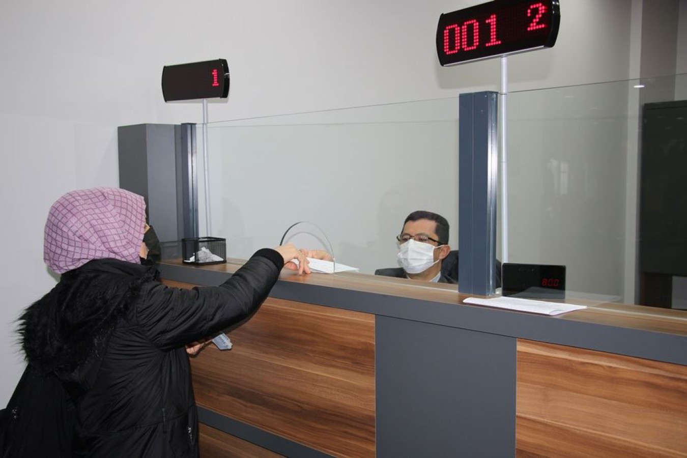 KARİZMA İŞ MERKEZİNDE VEZNELER AÇILDI