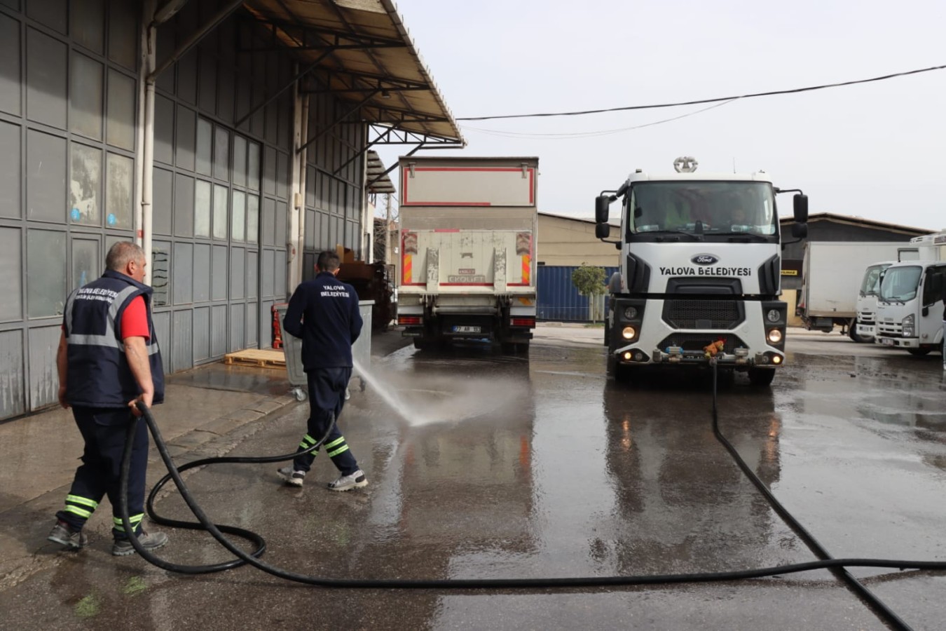 KİRAZLI SANAYİ SİTESİ'NDE TEMİZLİK ÇALIŞMALARI DEVAM EDİYOR