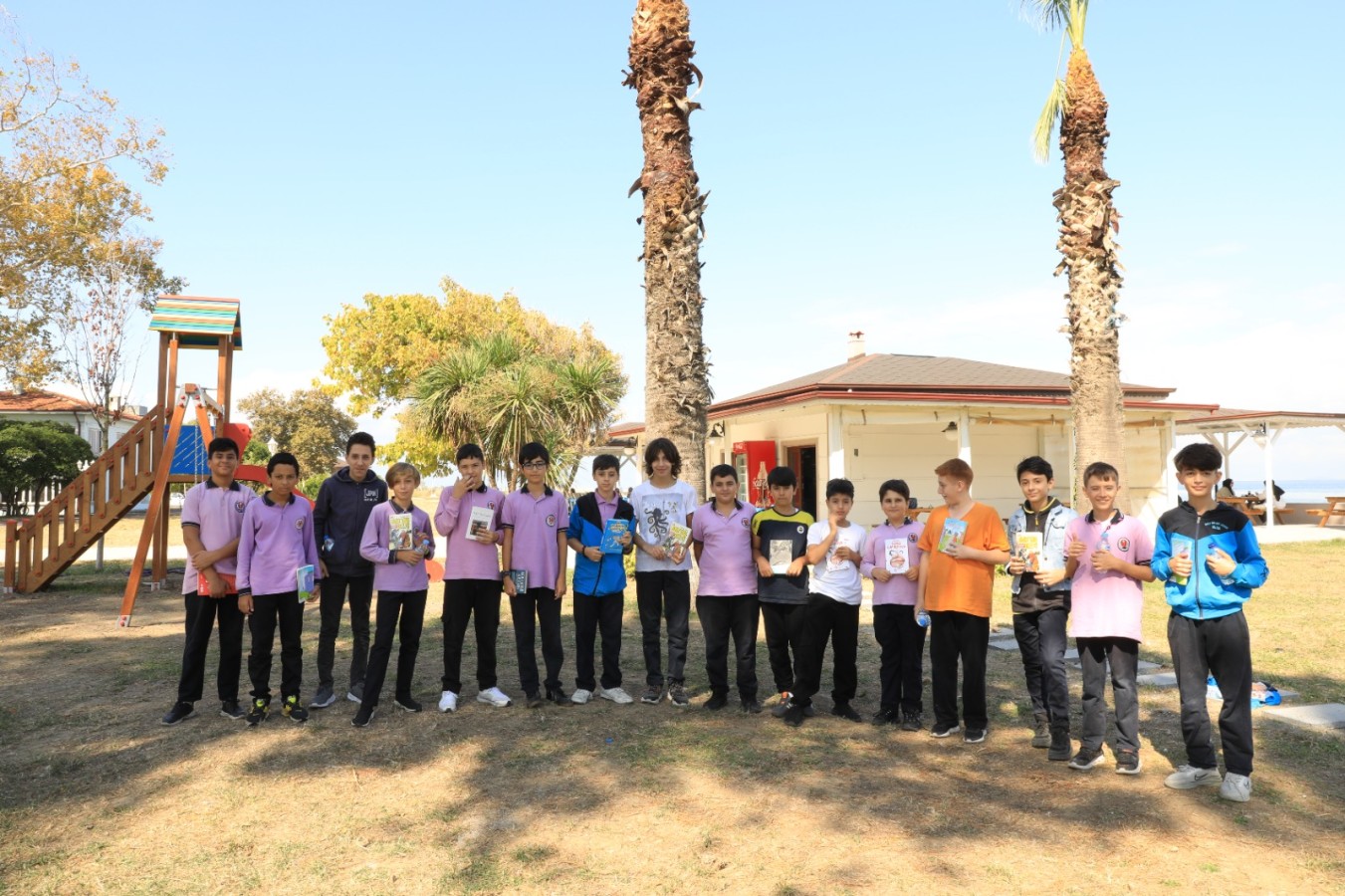 KİTAPLAR BUGÜN YALOVA BELEDİYESİ ÇAY BAHÇESİ’NDE OKUNDU