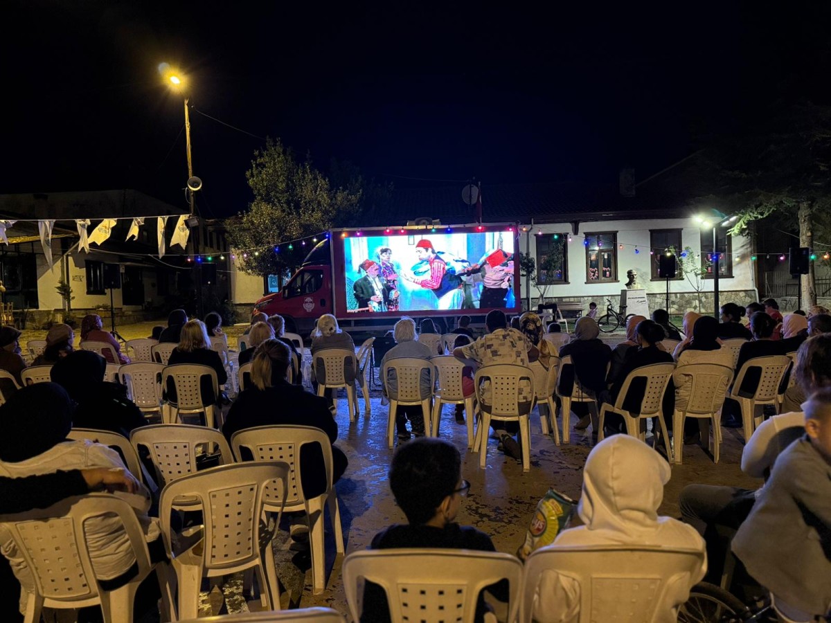 KÜLTÜR YOLDA SİNEMA GÜNLERİ GÜNEYKÖY VE DERE MAHALLESİ’NDE DEVAM ETTİ