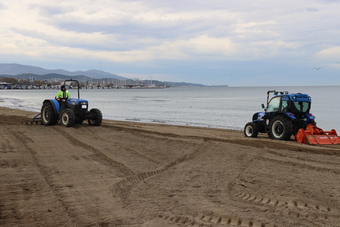 KUMSAL TEMİZLİKLERİ ARALIKSIZ OLARAK DEVAM EDİYOR