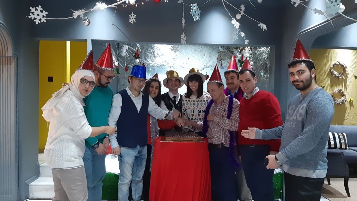 ÖZEL ÇOCUKLARDAN YENİ YIL PARTİSİ