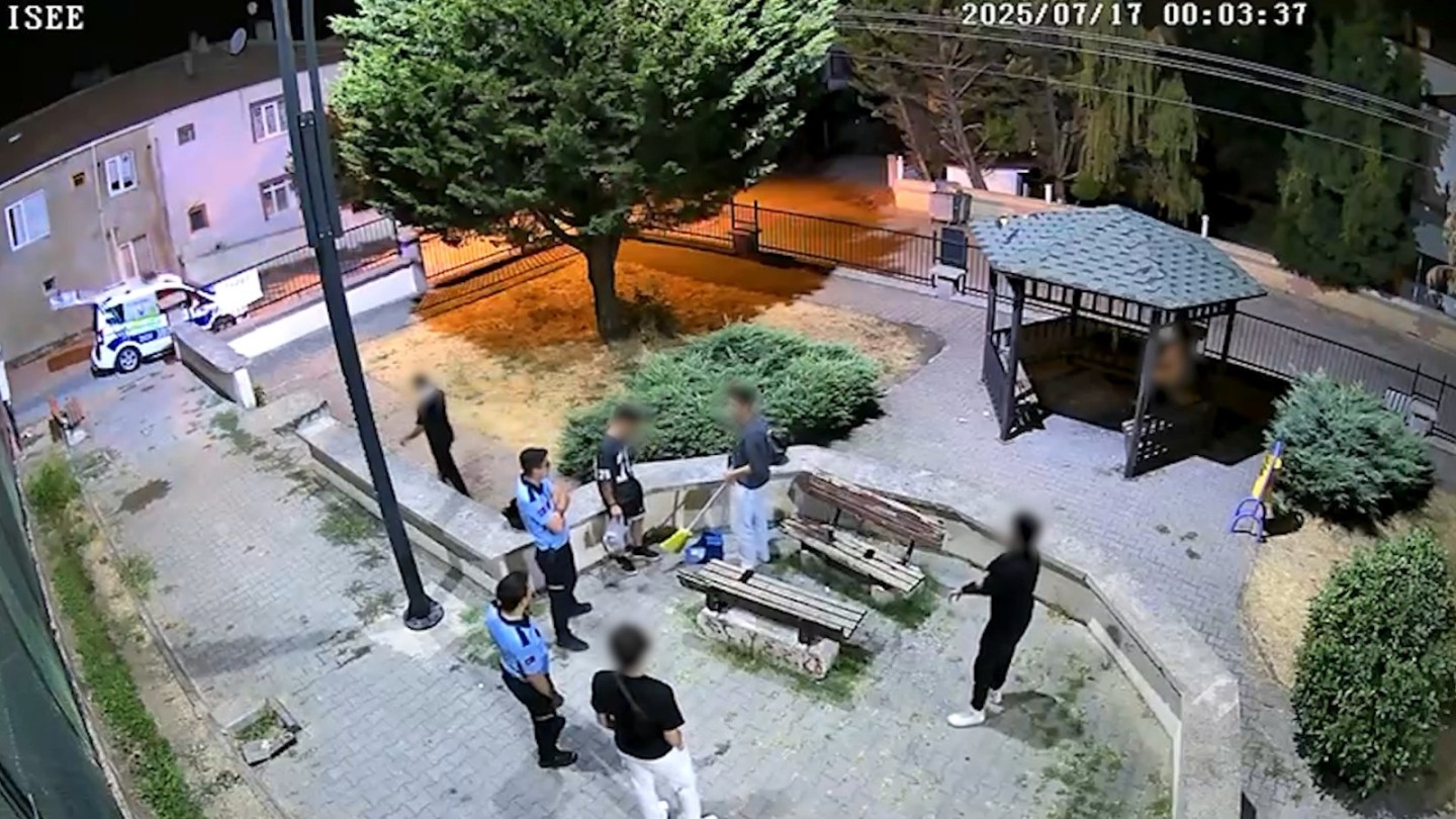 PARKTA ÇEVREYE SAYGISIZLIĞA 'ÇEVRE ZABITA'DAN ANINDA MÜDAHALE