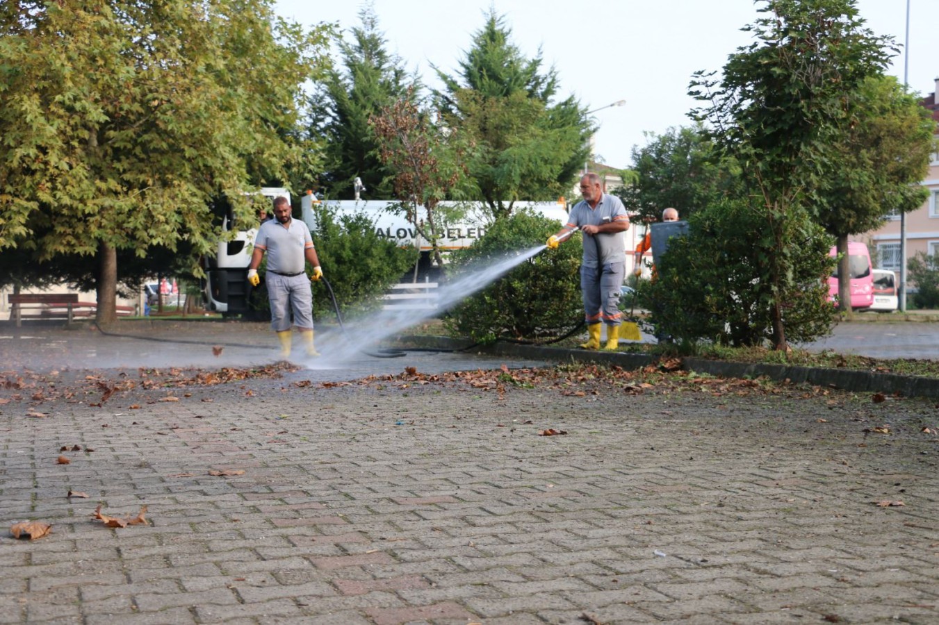 PAŞAKENT MAHALLESİ PIRIL PIRIL OLDU