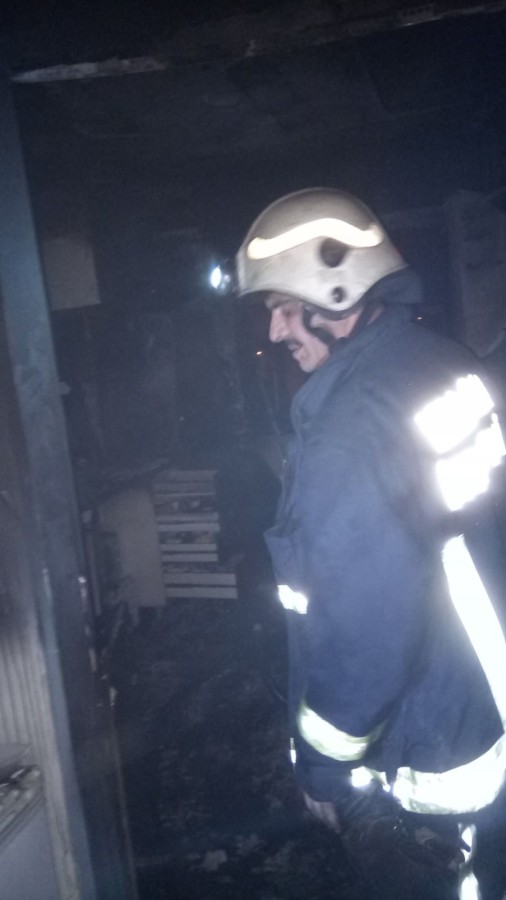 SAHUR SAATİNE YAKIN BUZDOLABI PATLADI