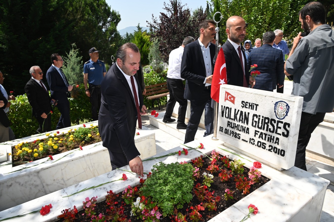 ŞEHİTLER DUALARLA ANILDI