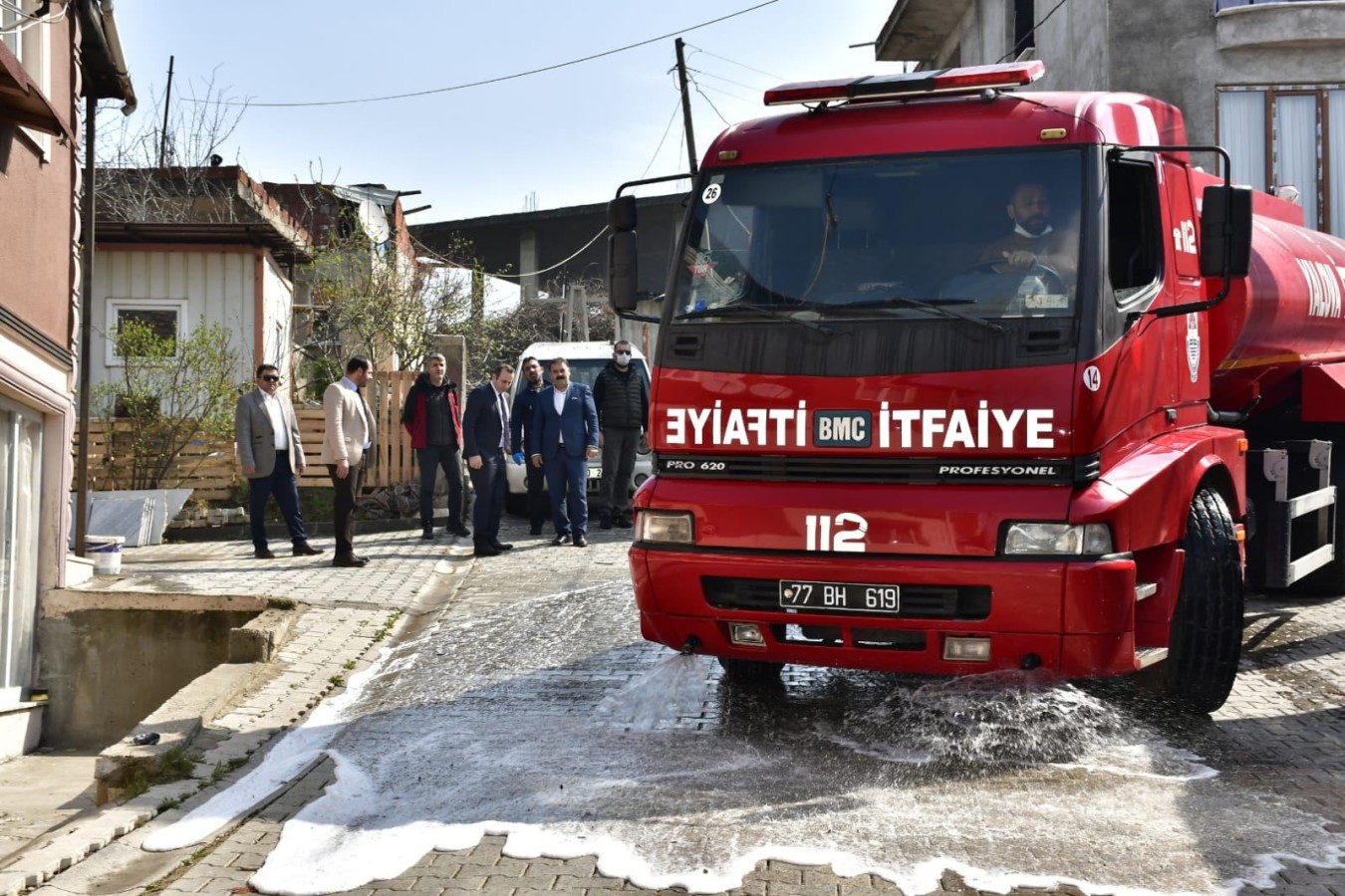 SEYRANTEPE MAHALLESİ’NE TEMİZLİK VE DEZENFEKTE ÇALIŞMASI YAPILDI
