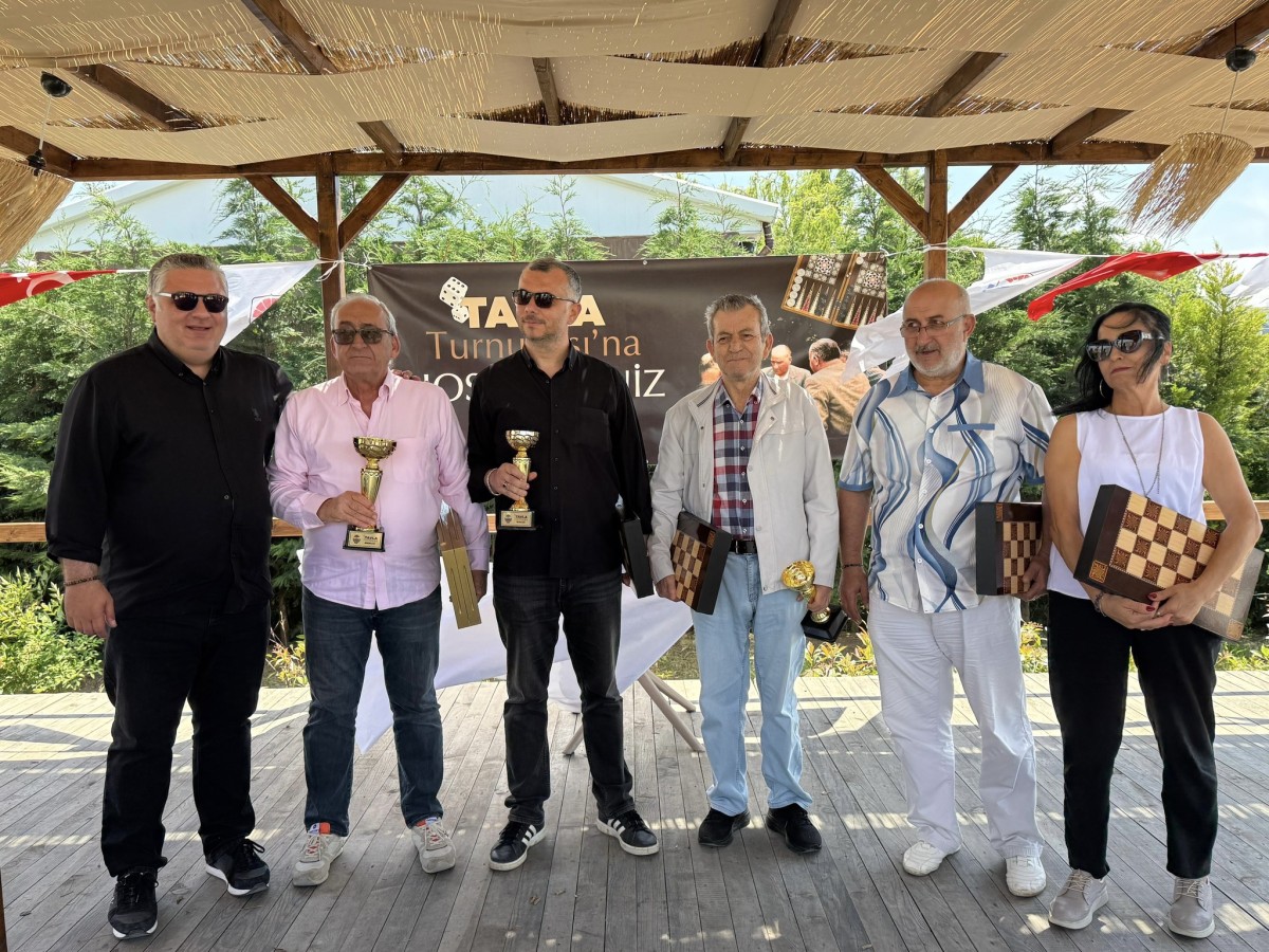 TAVLA TURNUVASI SONA ERDİ