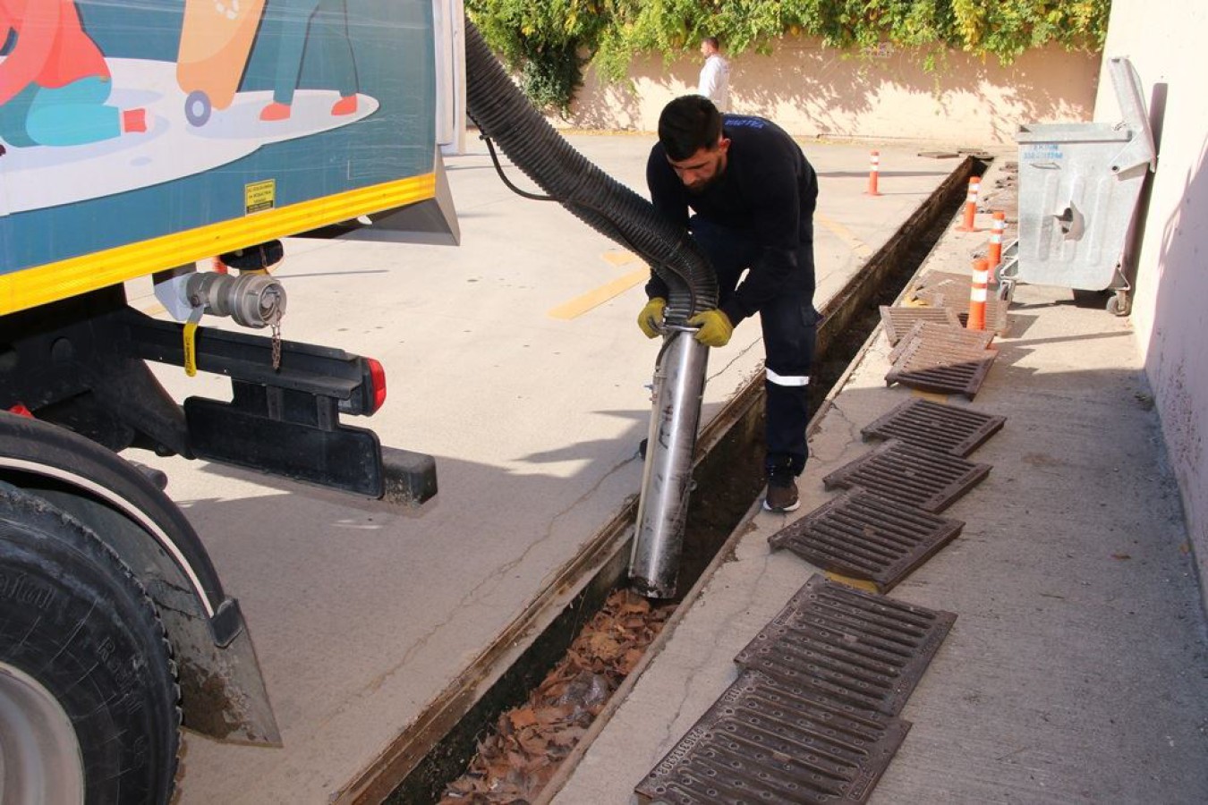 TERMİNALDE TEMİZLİK ÇALIŞMASI YAPILDI